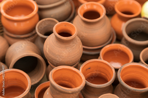 Obraz na płótnie Pots and pottery earthen sauceres w salonie