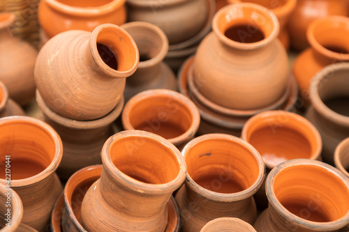 Obraz na płótnie Pots and pottery earthen sauceres w salonie
