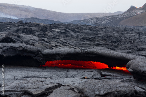 Quadro em tela GELDINGADALIR, ICELAND - MARCH 21, 2021: A small volcanic eruption started at the Reykjanes peninsula
