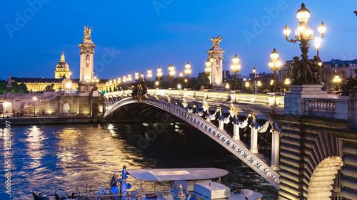 Alexandre Bridge in Paris at night © tilialucida