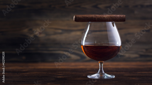 Obraz na płótnie Cognac and cigar
