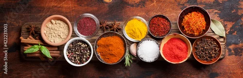 Obraz  z motywem Set of various spices and herbs