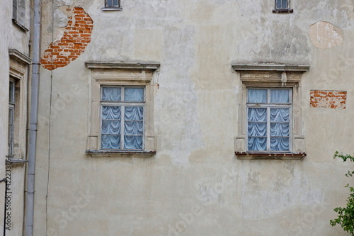 Olesky castle photo