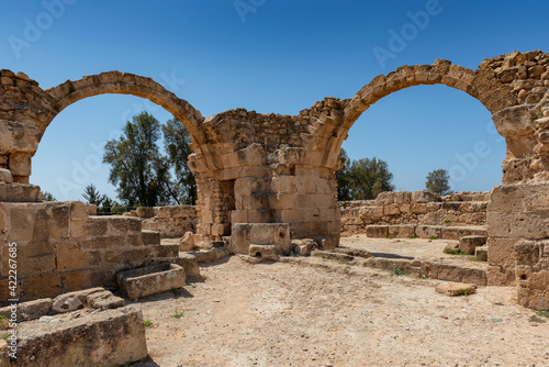 Wallpaper Mural Ruins of Temple arches in Kato, Paphos Archaeological Park, Paphos, Cyprus. Torontodigital.ca