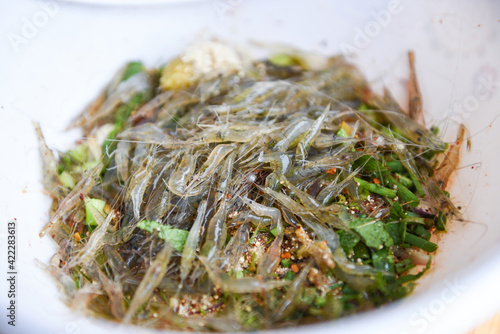 Canvas-taulu spicy salad raw shrimp alive with herbs and spices - freshwater amall shrimps co