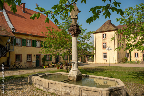 Inner yard of the Stifsweingut Jesuitenschloss