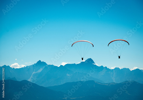 Принти на полотні Paragliders flying above Mt. Gerlitzen