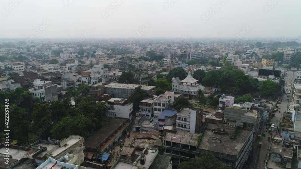 Ville de Varanasi (Bénarès) dans l'Uttar Pradesh en Inde vue du ciel Ville de Varanasi (Bénarès) dans l'Uttar Pradesh en Inde vue du ciel