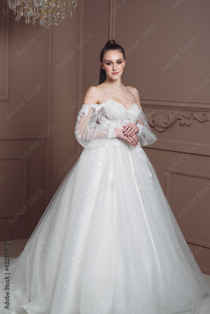 Fototapeta premium Beautiful bride with fashion hairstyle and make-up