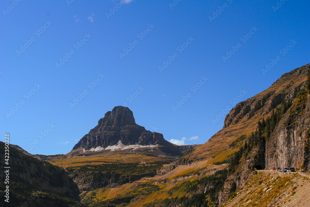 Fototapeta premium Mountain Peak Going to the Sun Road