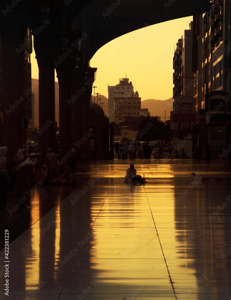 Extra-ordinary mind-blowing shots from Masjid al nabawi