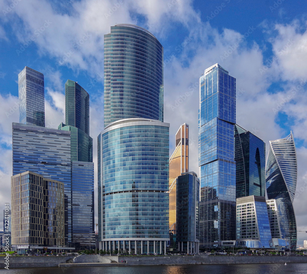 Obraz premium View of the business center of Moscow CITY on a sunny summer day