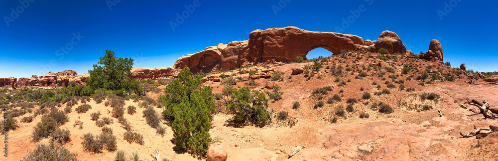 Fototapeta premium Windows trailhead in Arches National Park, Utah