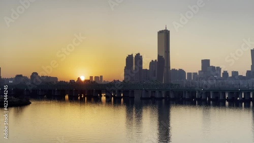 Seoul, Han River Park, Yeouido, flowing rivers and cruise ships, urban landscape, 63 Building and sunset