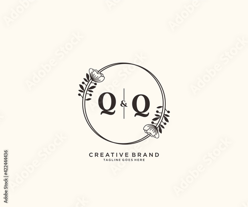 initial QQ letters hand drawn feminine and floral botanical logo suitable for spa salon skin hair beauty boutique and cosmetic company.
