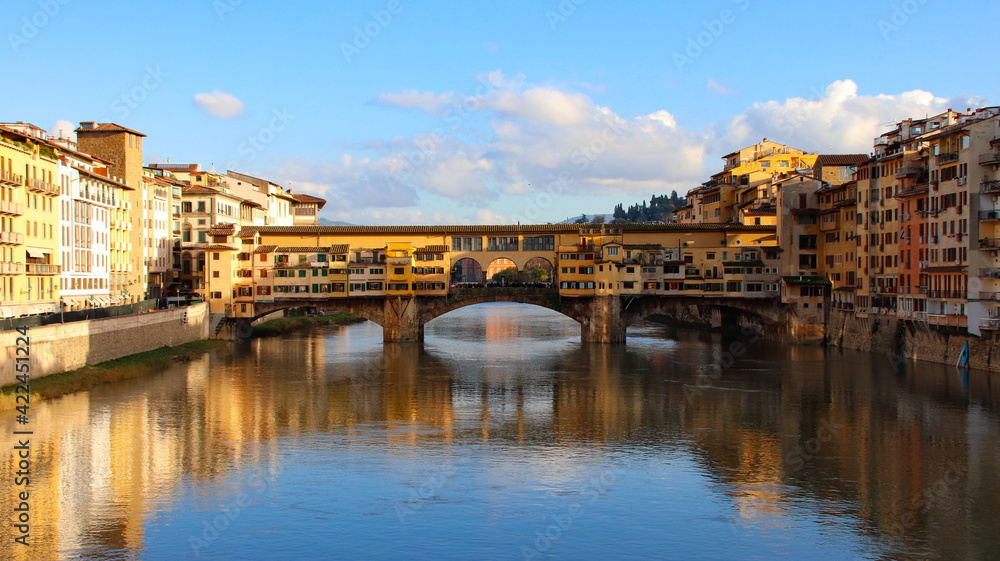 Puente viejo en Florencia Italia en Verano