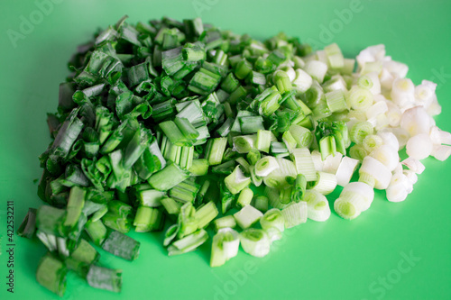 finely chopped green onions for salad