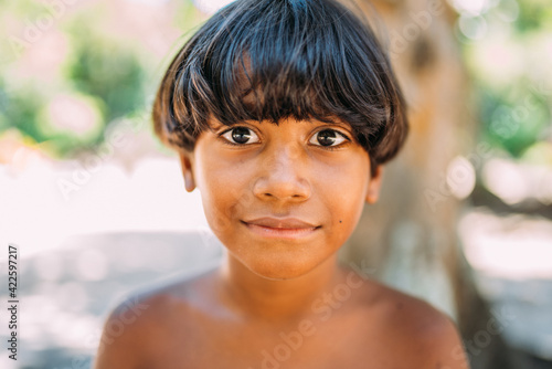 Foto young Indian from the Pataxo tribe of southern Bahia