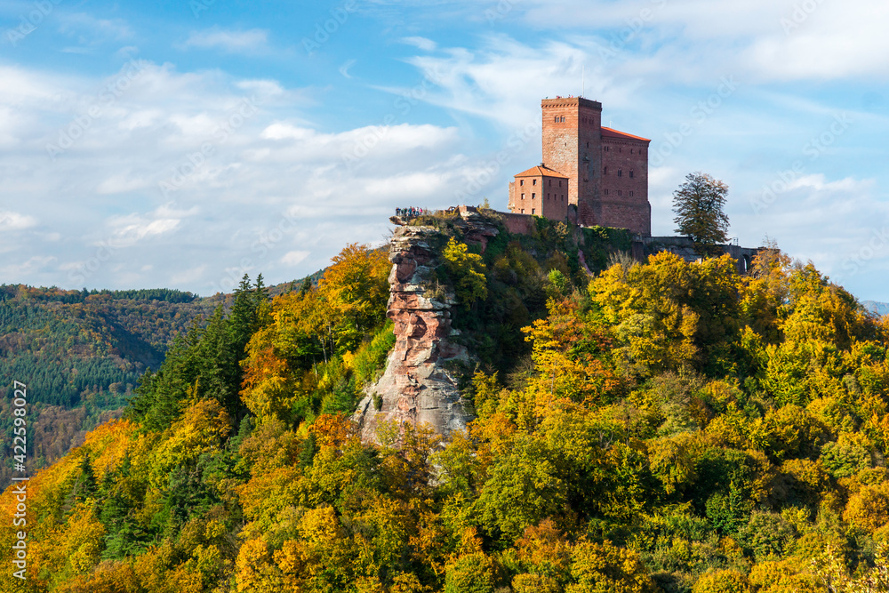 Burg Trifels (Pfalz) im Herbst