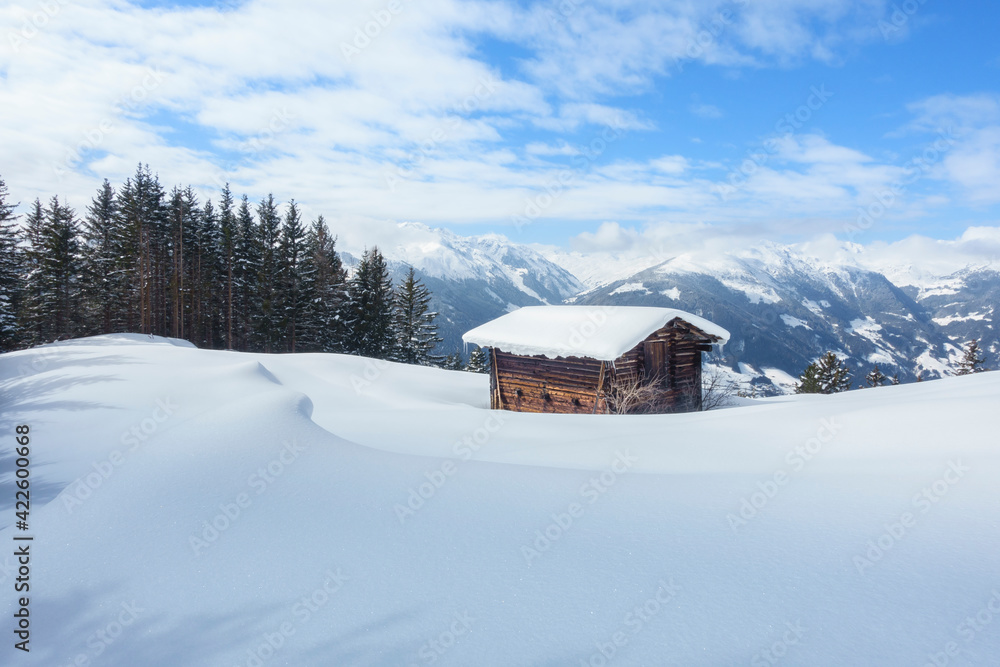 Skihütte in den Alpen Skihütte in den Alpen