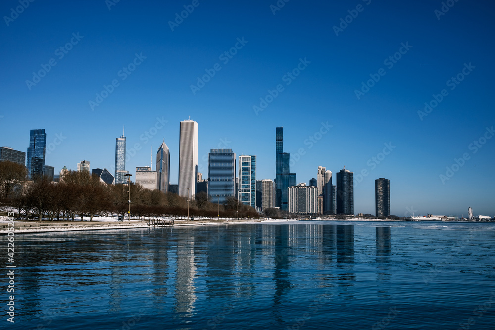 Fototapeta premium city skyline at sunset
