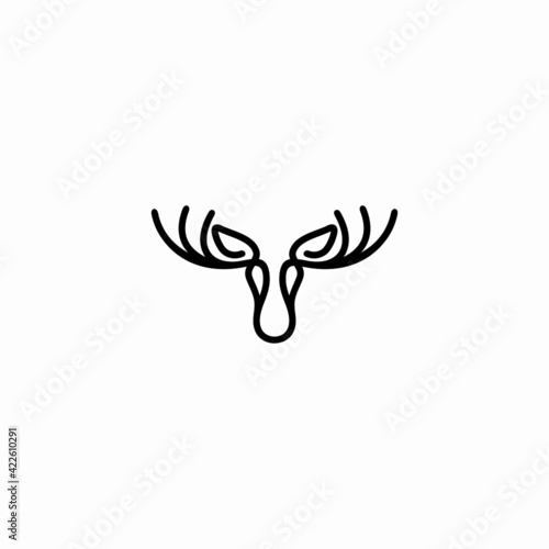 Vector illustration of a black silhouette of an elk. 
Isolated white background. moose head with horns icon