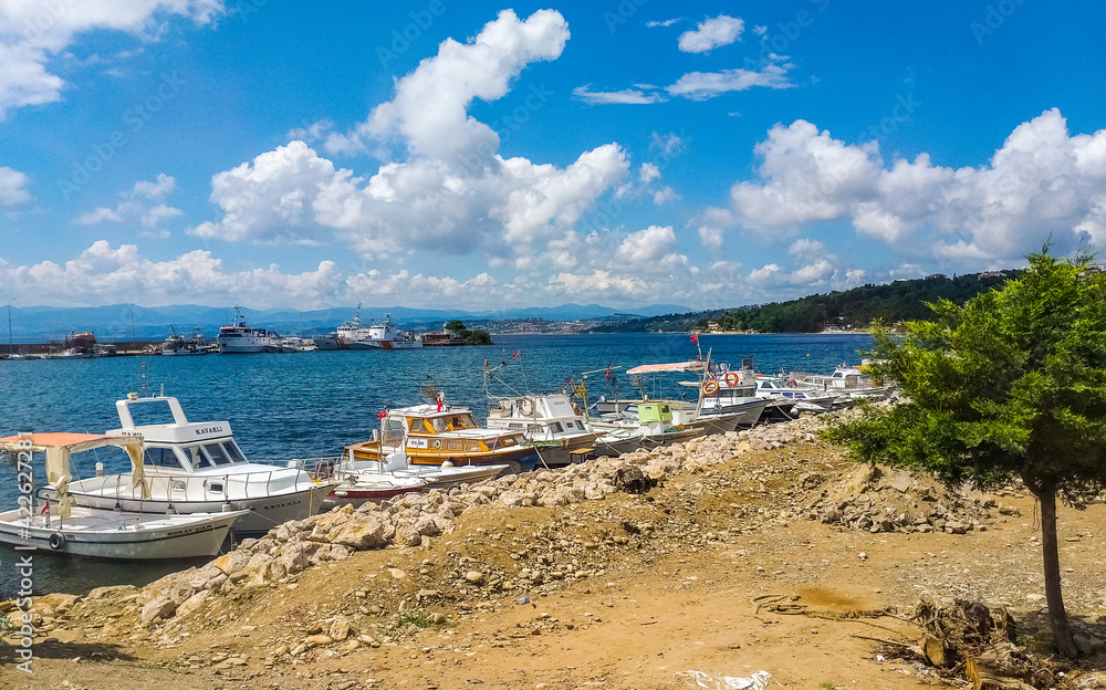 Fototapeta premium boats in the bay