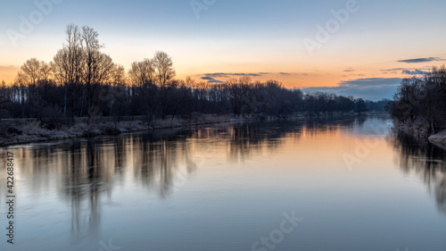 Morgendämmerung über der Donau bei Marxheim, Bayern © nemo1963