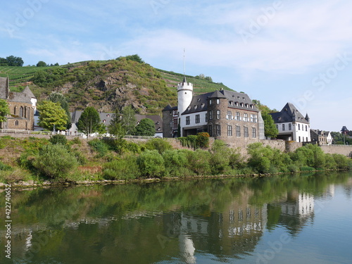 Wasserschloss von der Leyen bei Gondorf an der Mosel