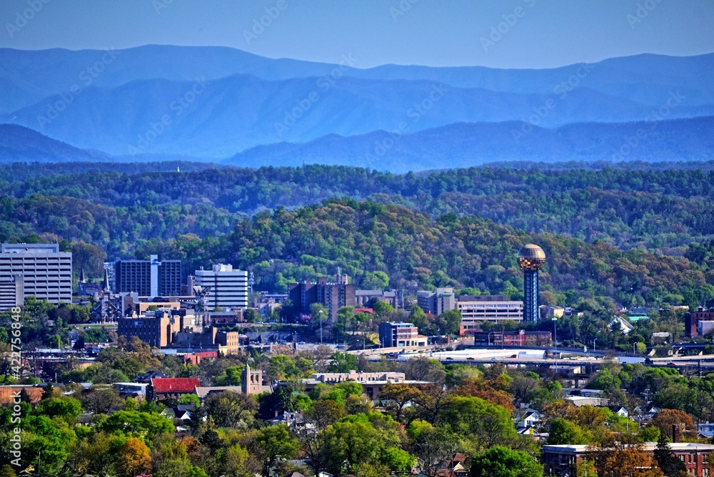 View of Knoxville skyline from a mountain peak. - obrazy, fototapety, plakaty 