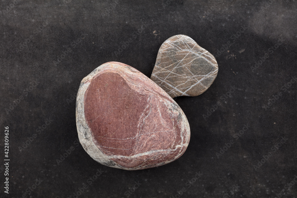 Naklejka premium shooting a stone like a portrait