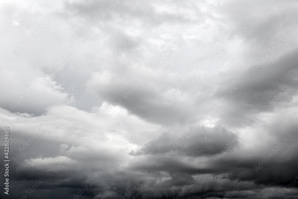 Obraz premium Grey clouds sky