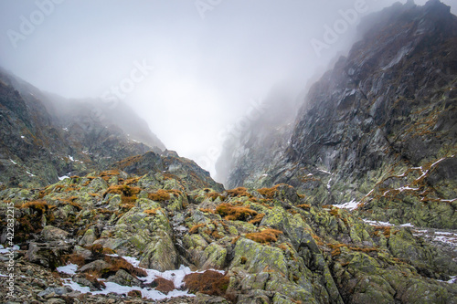 Obraz na płótnie Szlak na Zawrat, Tatry w salonie