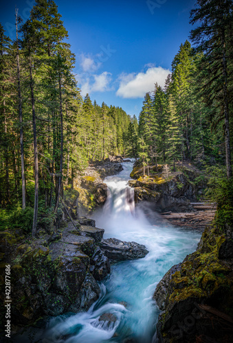Фотография Waterfall - Mt. Rainier National Park