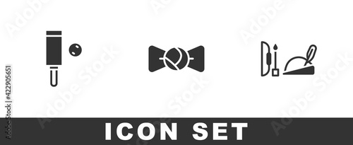 Set Wood cricket bat and ball, Bow tie and Robin hood hat icon. Vector