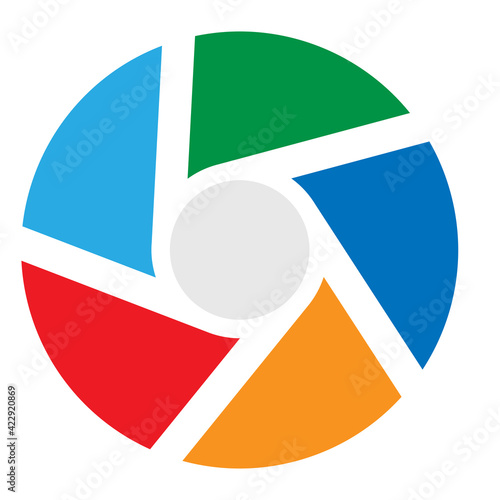 Segmented circle. Aperture-like geometric circle icon, symbol