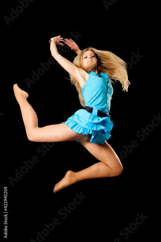 Attractive girl in jump © Aikon