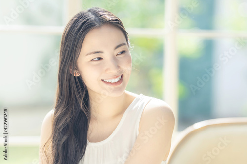 女性の美容イメージ スキンケア ヘアケア Free Download 女性の美容イメージ スキンケア ヘアケア - GFXLoad