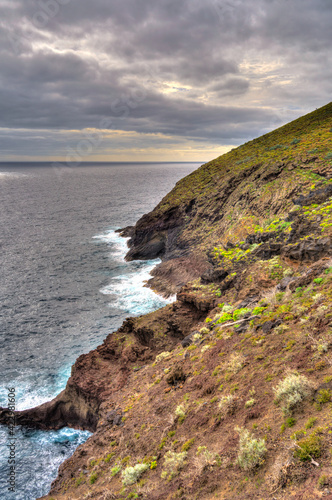 La Palma island coastline, HDR Image © mehdi33300