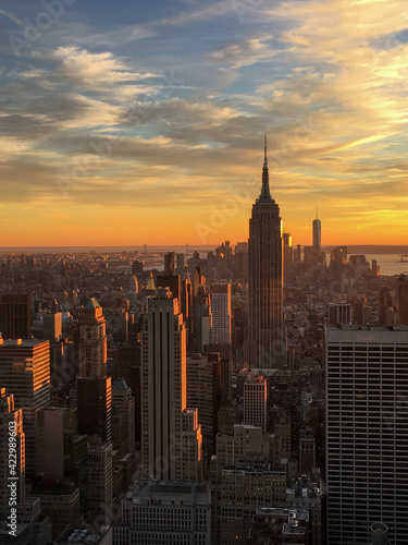 Espectacular puesta de sol en la ciudad de Nueva York © FRANK ALVAREZ