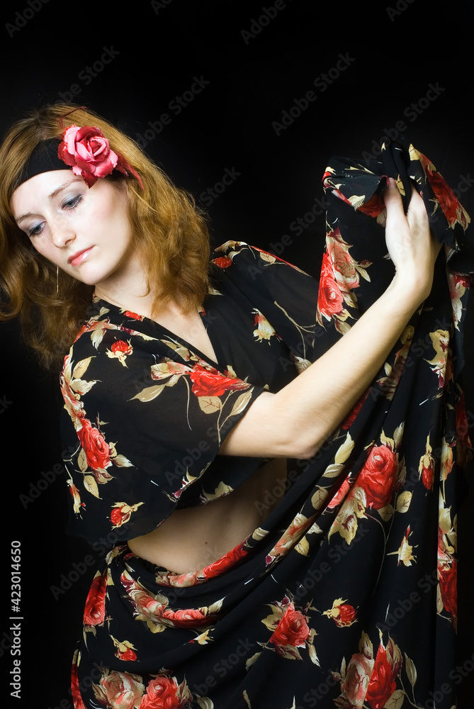 Fototapeta premium Pretty dancing woman