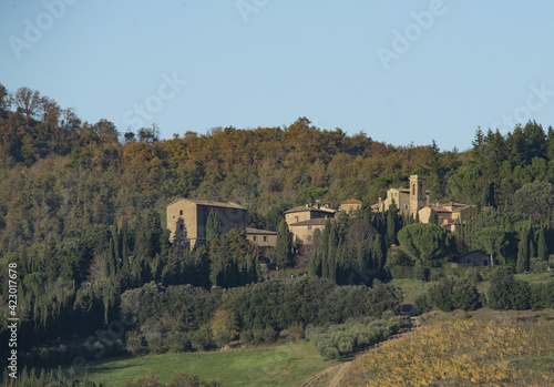 Il borgo medievale di Volpaia in Chianti photo