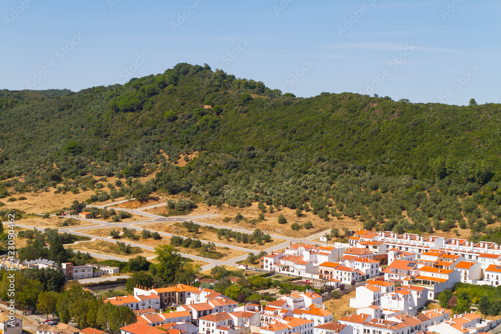 Fototapeta premium Panoramica, Paisaje o Vista en el pueblo de Aracena, provincia de Huelva, comunidad autonoma de Andalucia, pais de España