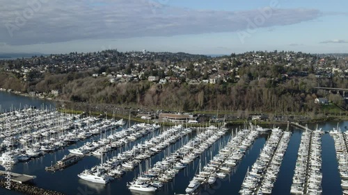  Elliott Bay Marina Pan Left