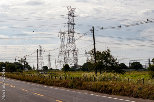 Landscape - Electricity towers - Campos dos Goytacazes 