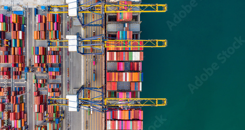 Εκτύπωση καμβά Loading and unloading of containers crane truck and special truck