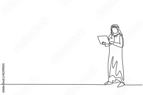 Single one line drawing young Arab business man talking in front of investor to deliver business plan while holding laptop. Minimal concept. Continuous line draw design graphic vector illustration