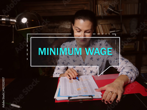 Принти на полотні MINIMUM WAGE text in block of quotes