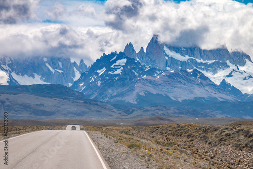 on the way to el chaltén, mount fitz roy, patagonia, argentina, chile, 