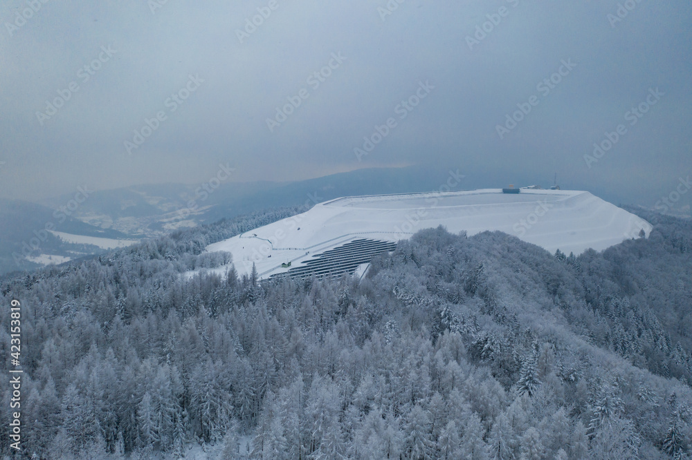 Góra ŻAR - żywiec - Krajobraz zima  - obrazy, fototapety, plakaty 